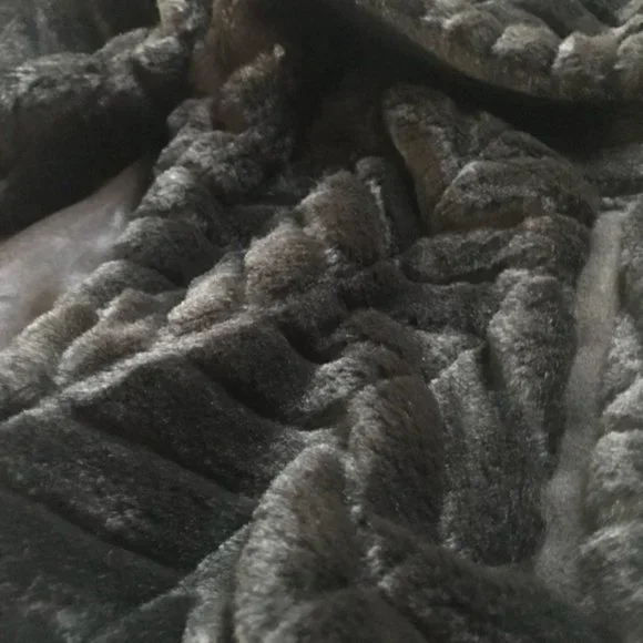 Joujou Vegan Faux Fur Black Vest Size L - Picture 3 of 5